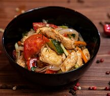 Хе из курицы с овощами