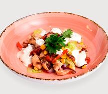 Фахита-салат с куриной грудкой