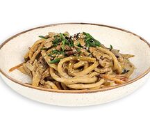 Вок в сливочно-перечном соусе