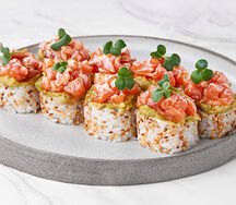 Ролл Лосось-гуакамоле