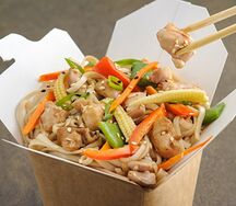 Вок Лапша удон с курицей в соусе терияки