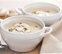 Суп-пюре из шампиньонов с сухариками