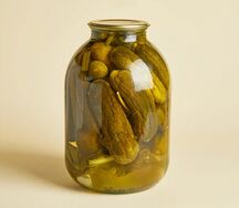 Соленые огурцы