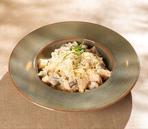 Феттуччине с курицей и грибами