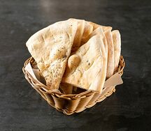 Фокачча с солью и орегано