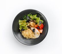 Боул с креветками и булгуром