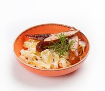 Паста с куриными сосисками
