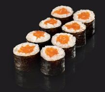 Маки с лососем
