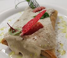 Блины с белыми грибами и трюфельным соусом