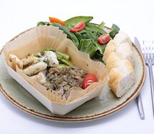 Судак с овощами