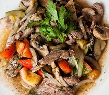 Баранина тушеная с овощами