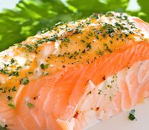 Семга, запеченная с картофелем и сыром