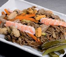 Гречневая лапша с морепродуктами