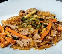 Стеклянная лапша с курицей