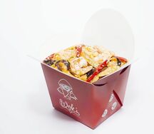 Вок № 2 Удон с морепродуктами и овощами в соусе кимчи