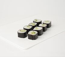 Ролл с огурцом