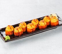 Ролл запеченный с креветкой и моцареллой 