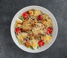Салат Цезарь с курицей