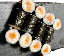 Сяке маки с креветкой