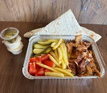 На тарелке куриный