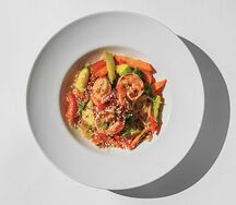 Wok с креветками