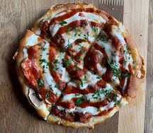 Маленькая с курицей