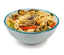 Удон с морепродуктами в сливочном соусе