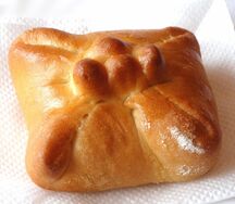 Печеные пирожки с яблоками