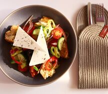 Овощной салат с брынзой