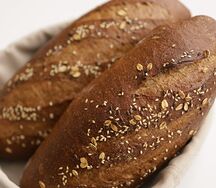 Деревенский хлеб со злаками