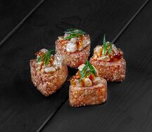 Онигири с курицей терияки
