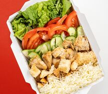 Салат Цезарь с курицей