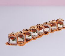 С лососем, миксом соусов и лепестками миндаля