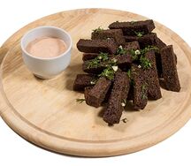 Гренки чесночные бородинские