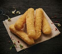 Сырные палочки в панировке