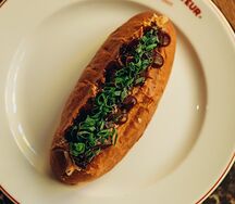 Хот-дог с рваным мясом