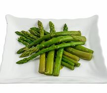 Спаржа на пару