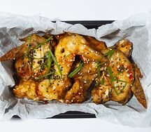 10 куриных крыльев гриль с соусом на выбор