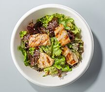 Зеленый салат с курицей