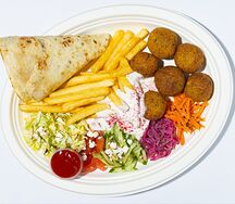 Двойной Фалафель на тарелке