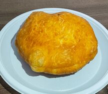 Беляш с сыром
