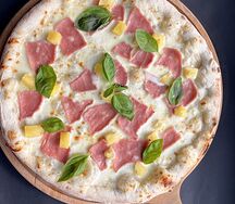 Гавайская с ветчиной medium