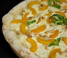 Персик с грецким орехом small