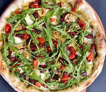 Вяленые томаты с рукколой