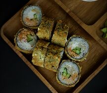 Краб яичный с соусом спайси