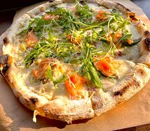 Лосось по-итальянски с авокадо medium