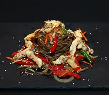 Лапша гречневая с курицей
