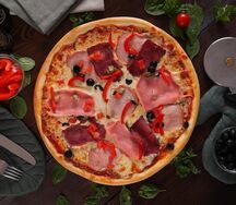 Пицца Мясное ассорти