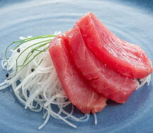 Сашими из тунца