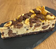 Чизкейк Карамельный с арахисом